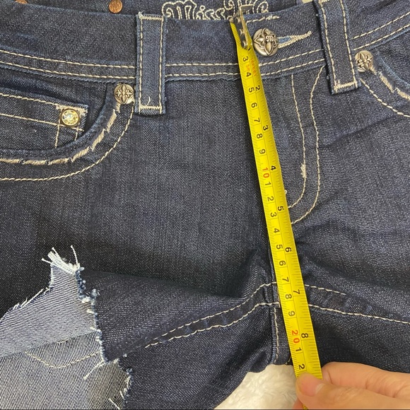 Miss Me Skinny cutoff Jean shorts 27 - Picture 10 of 13